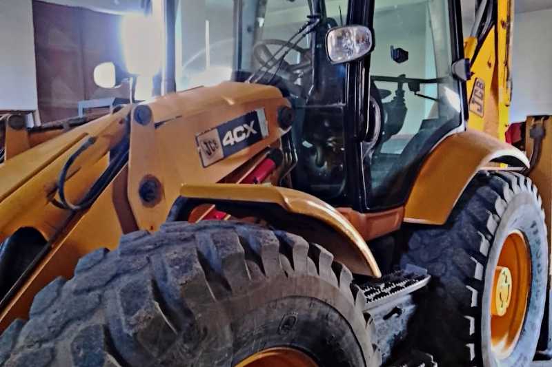 OmecoHub - Immagine JCB 4CX